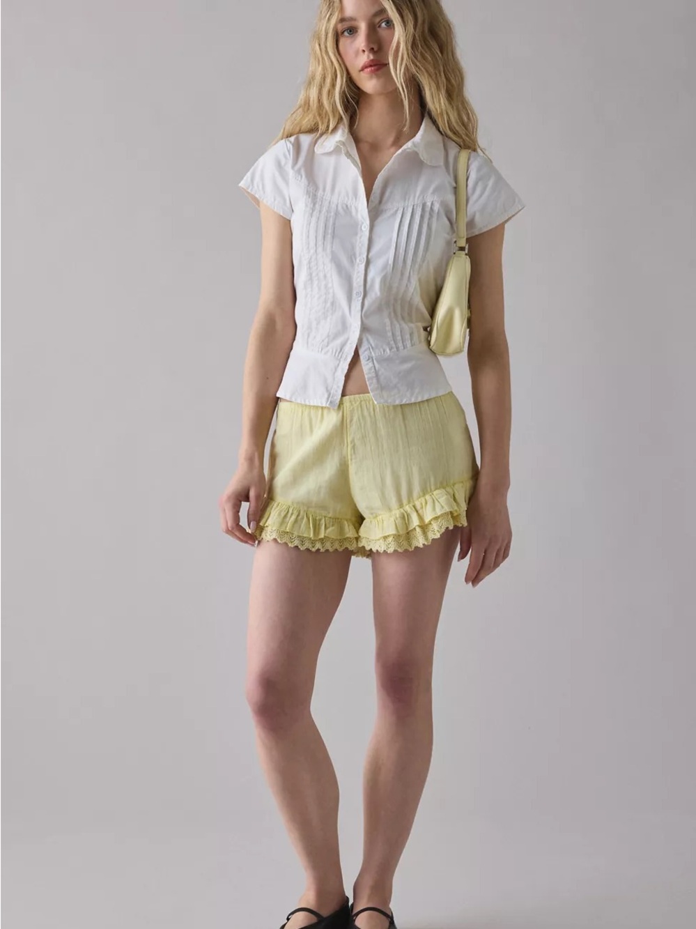 Kimchi Blue sedona lace trim ruffle shorts